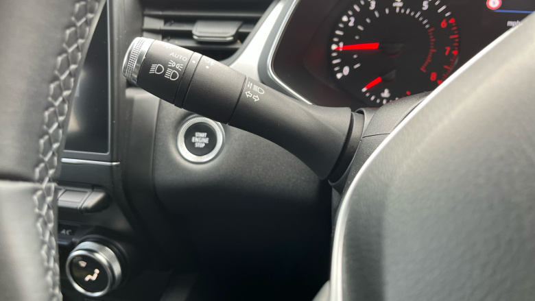 Renault Captur 1.0 TCE 100 Iconic 5dr Petrol Hatchback